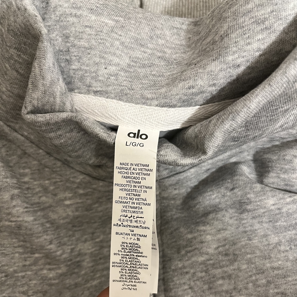 ALO Yoga Heather Gray Quarter Zip Pullover Size M NWT Athleisure - Picture 4 of 4